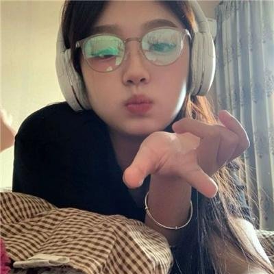 惟愿月圆人团圆